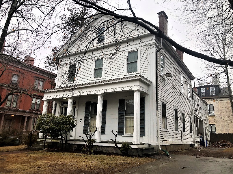 Elm Sober House │ Sober Living for Men in Worcester, Massachusetts