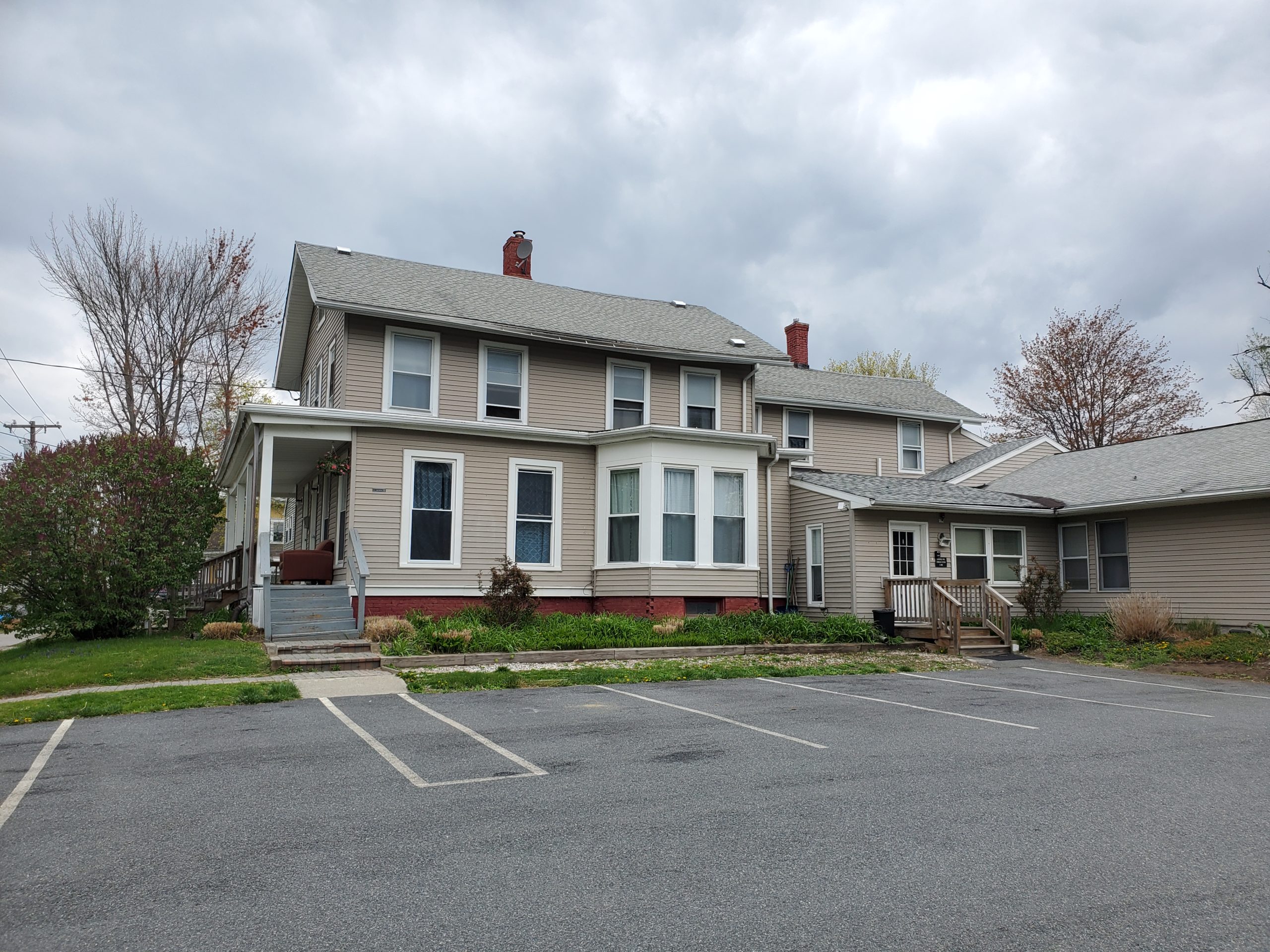 Greenfield Sober House | Men's Wing │ Sober Living in Greenfield, Massachusetts