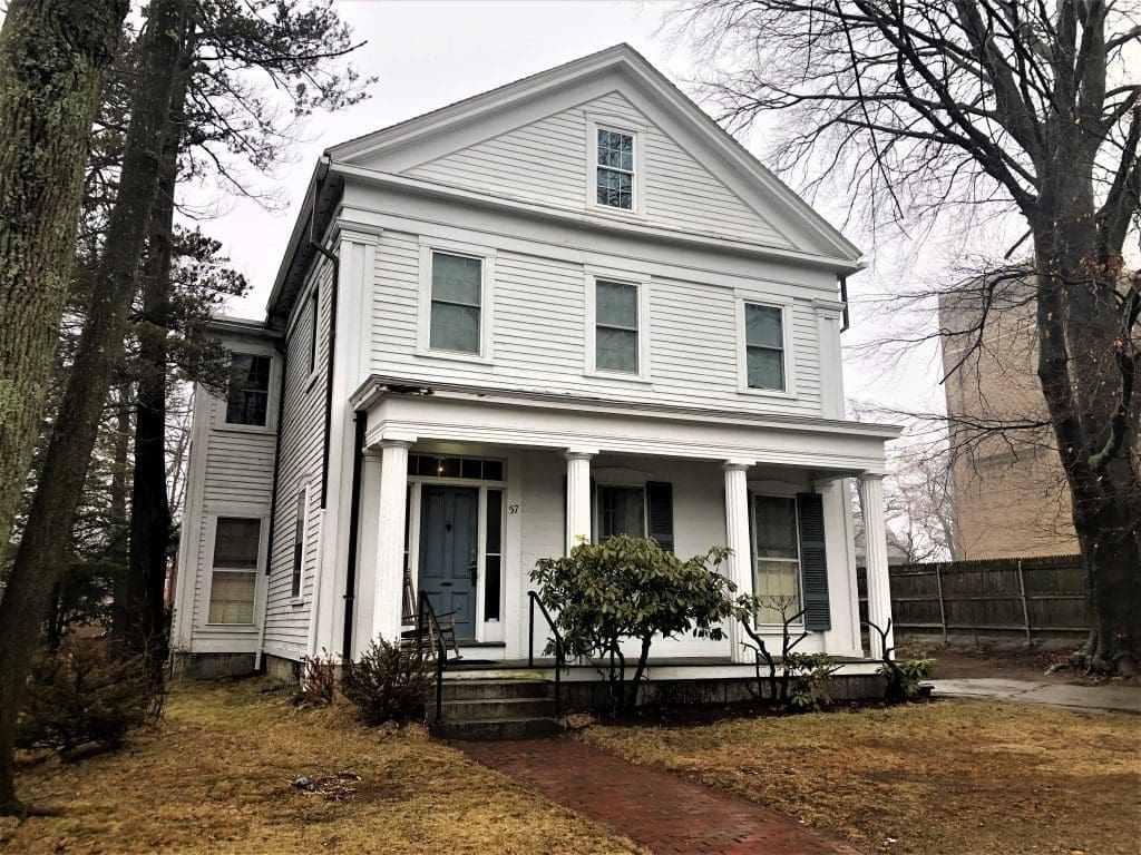 Vanderburgh Sober Living Elm Men's Sober House Worcester, Massachusetts