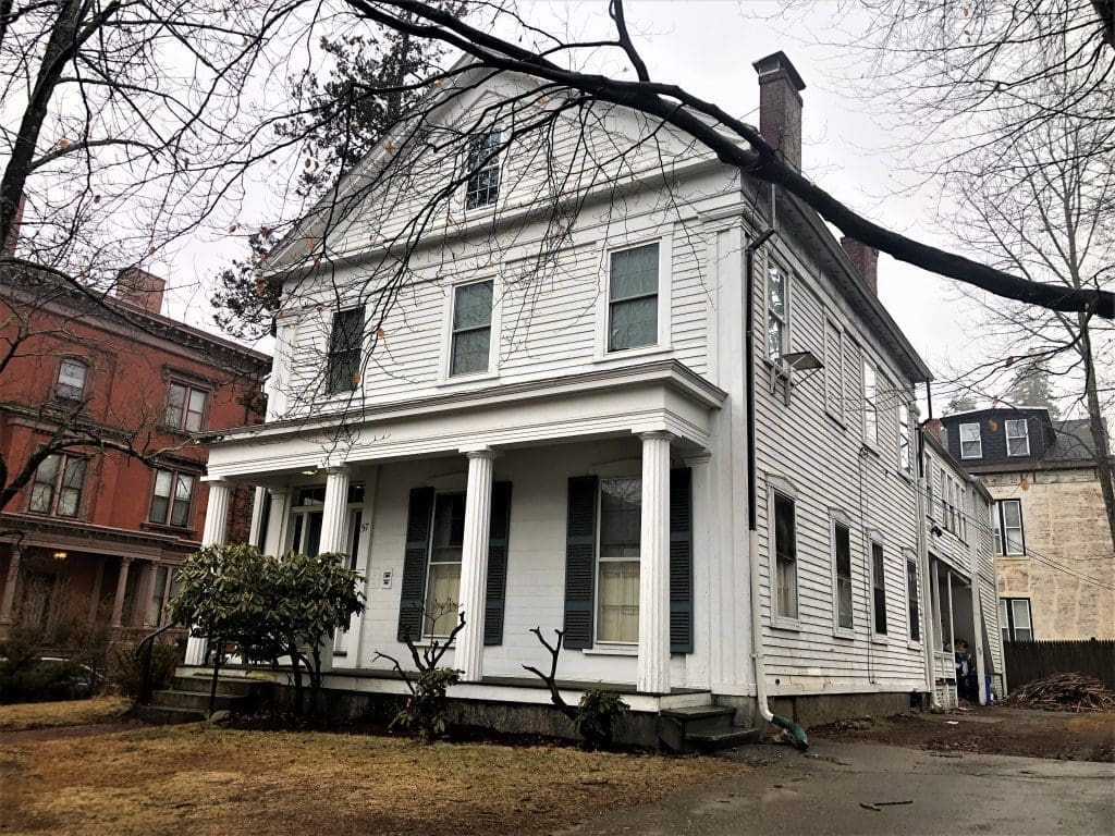 Vanderburgh Sober Living Elm Men's Sober House Worcester, Massachusetts
