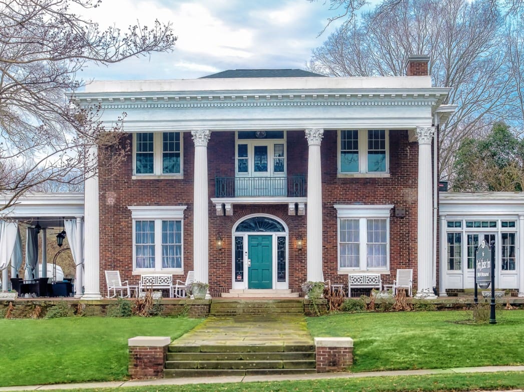 Beacon of Light: York Chester Recovery House | Sober Living for Men in Gastonia, North Carolina