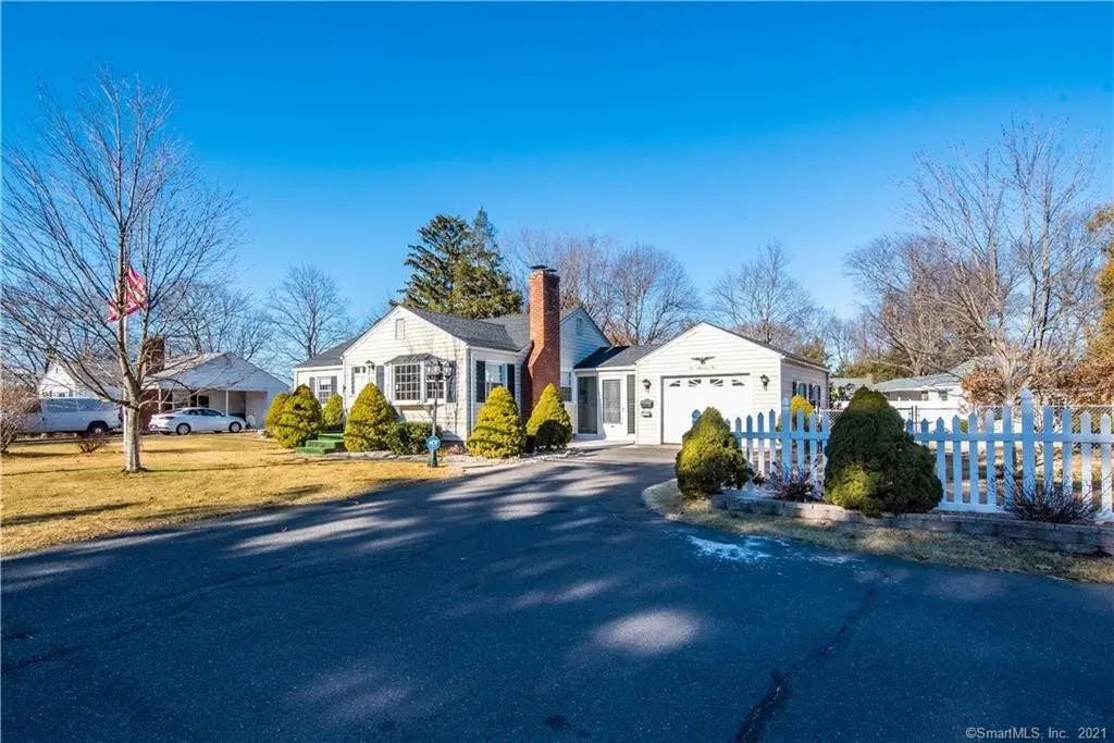 Creative Sober House, Windsor Locks, CT