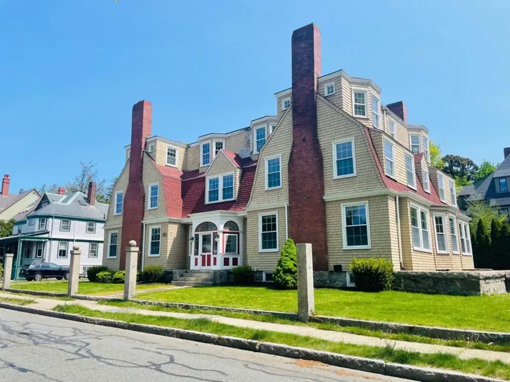 52 Ash Street, New Bedford, Massachusetts