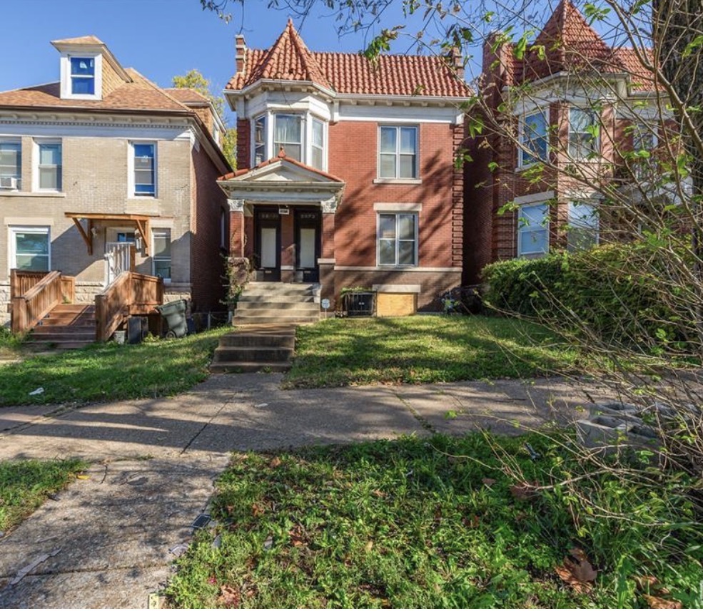5973 Page Blvd, St Louis, Missouri