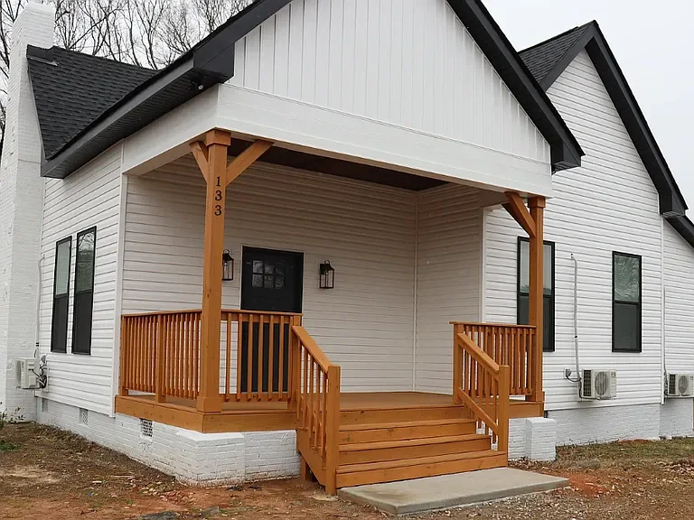 turn 12 recovery lodge spartanburg sc front porch